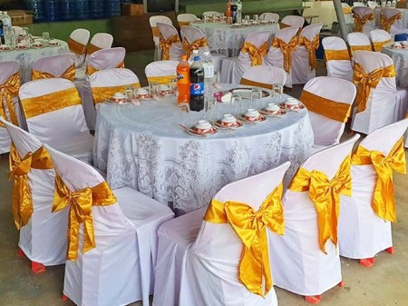 ขาย สินค้า สำหรับโรงแรมและอีเวนต์ทุกประเภท ขายผ้าคลุมเก้าอี้ราคาถูก ถูกงานวัดงานบุญงานเลี้ยง รับผลิตผ้าคลุมเก้าอี้สกรีนชื่อ-ราคาส่ง ผ้าคลุมโต๊ะจีน-โต๊ะกลมราคาโรงงาน